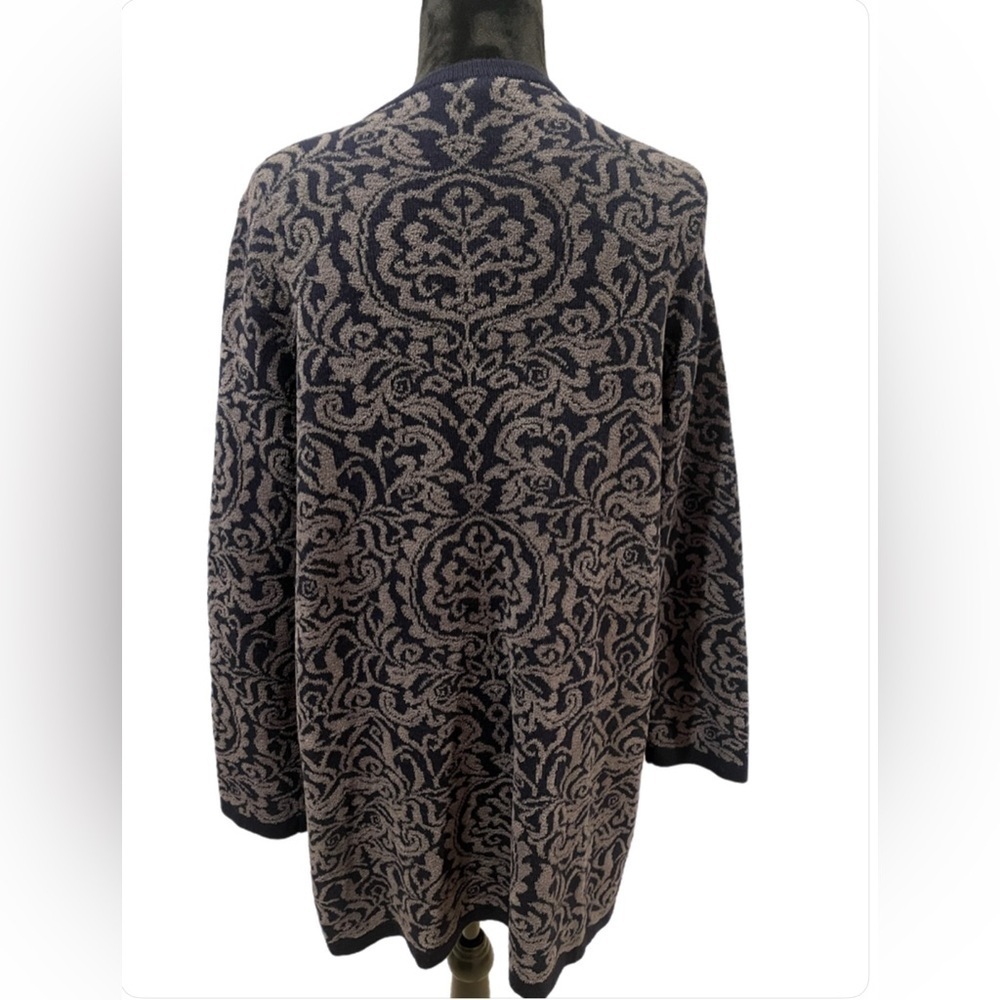 Talbots Black and Gray Floral Women's Sweater - Picture 3 of 7